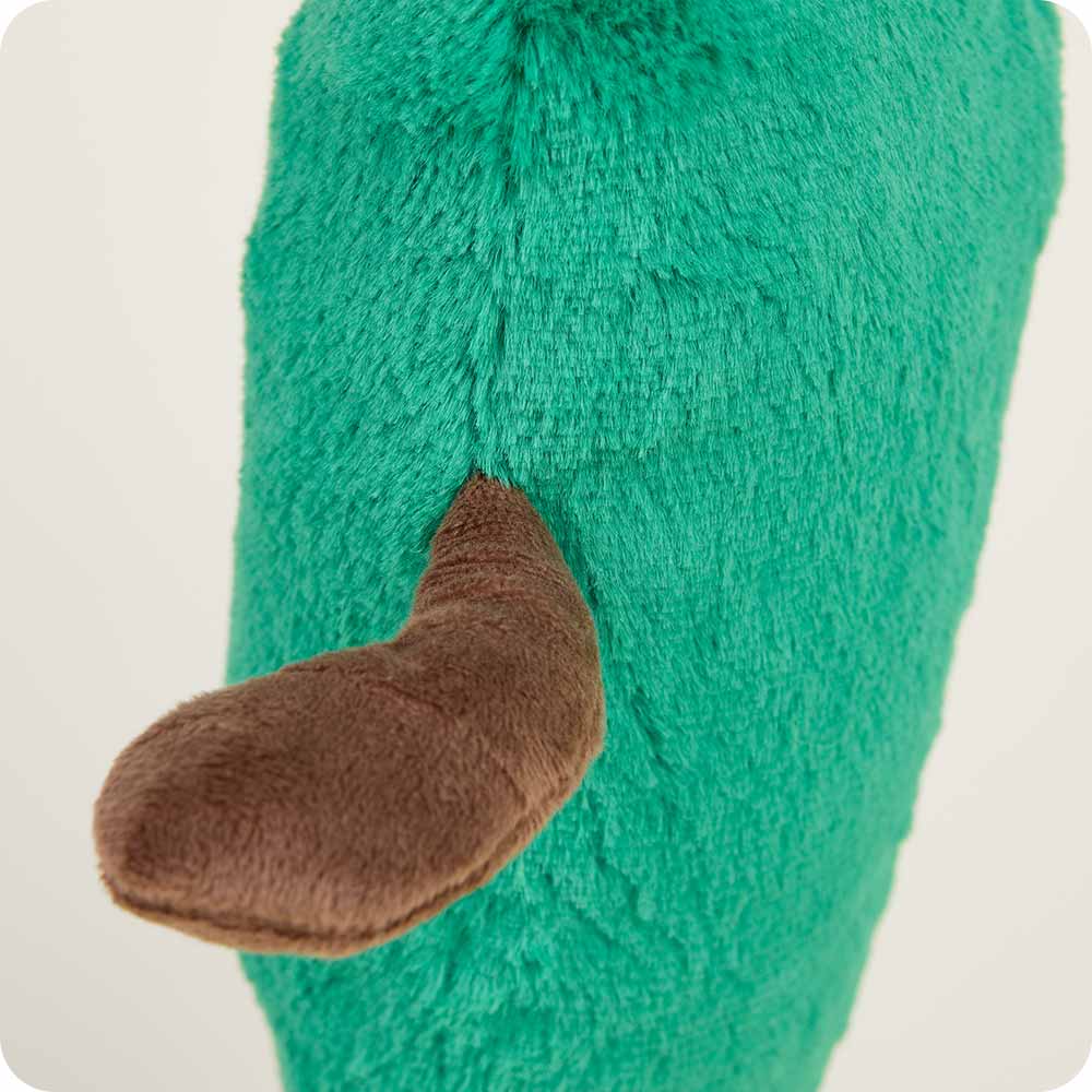 close up of green body fur and brown arm fur