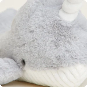 close of of short grey fur and cream variegated belly fur