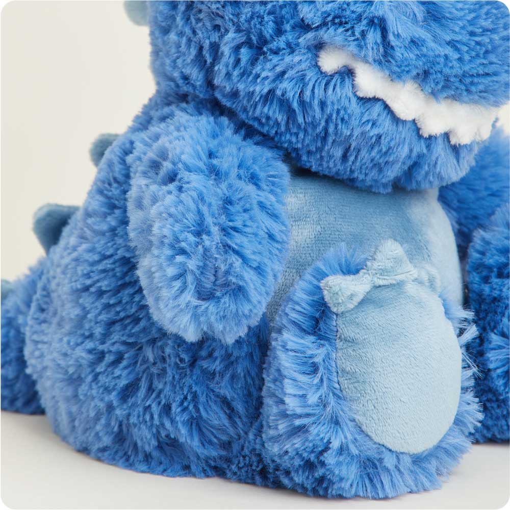 close up of mid length blue fur body and shorter lighter blue fur on bottom of feet and belly